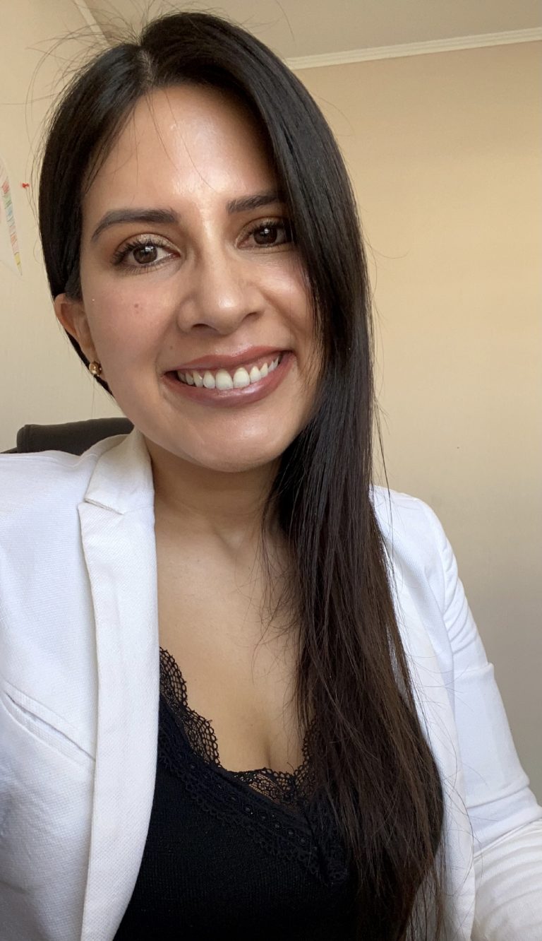 CARLA MARTINEZ A. ABOGADA